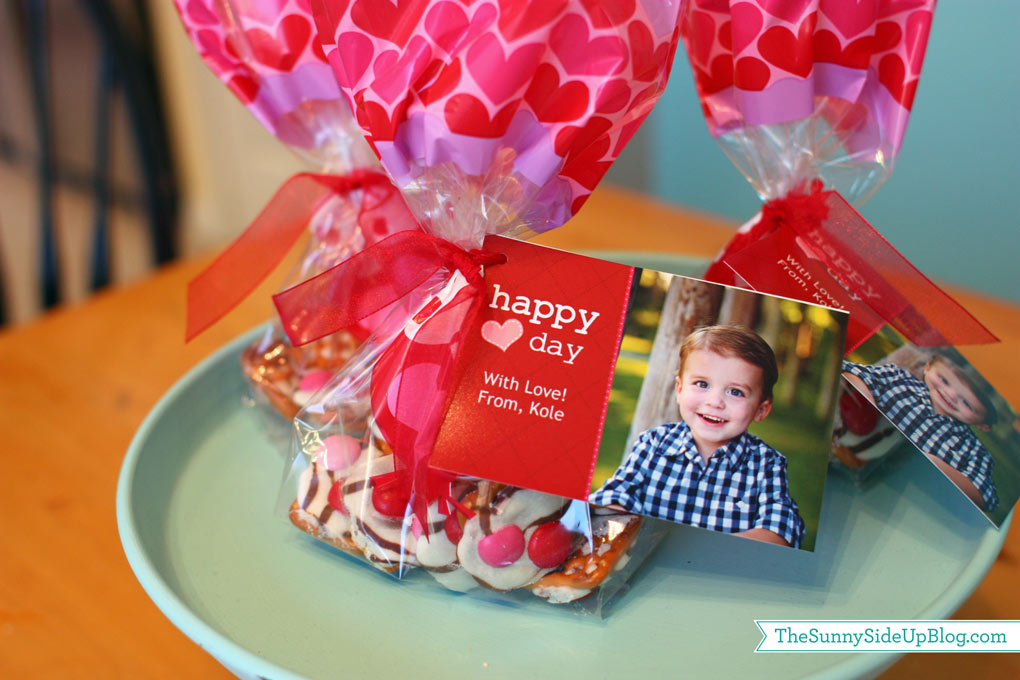 Valentine's Day Table (Sunny Lifestyles)