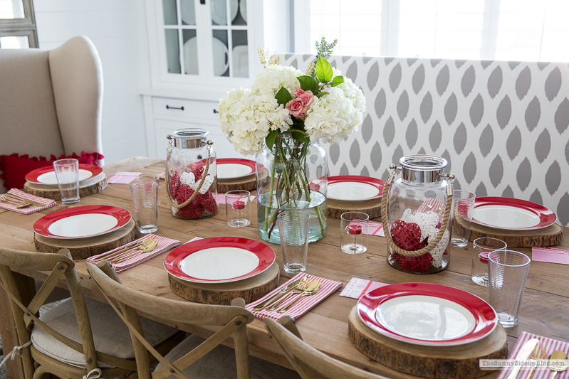 Valentine's Day Table (Sunny Lifestyles)