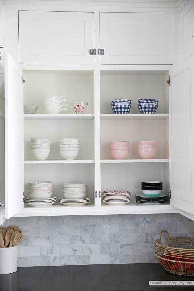 Organized Kitchen (Sunny Lifestyles)