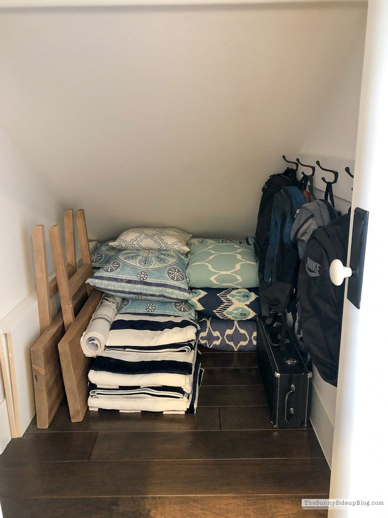 Organized Luggage Closet (Sunny Lifestyles)