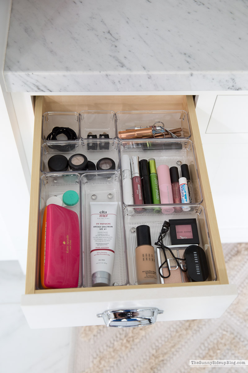Organized Bathroom Drawers (Sunny Lifestyles)