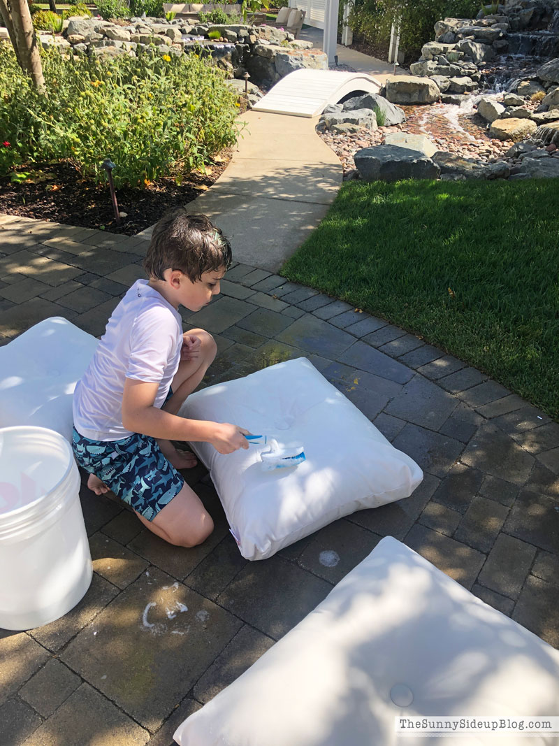 How to wash outdoor patio cushions (Sunny Lifestyles)