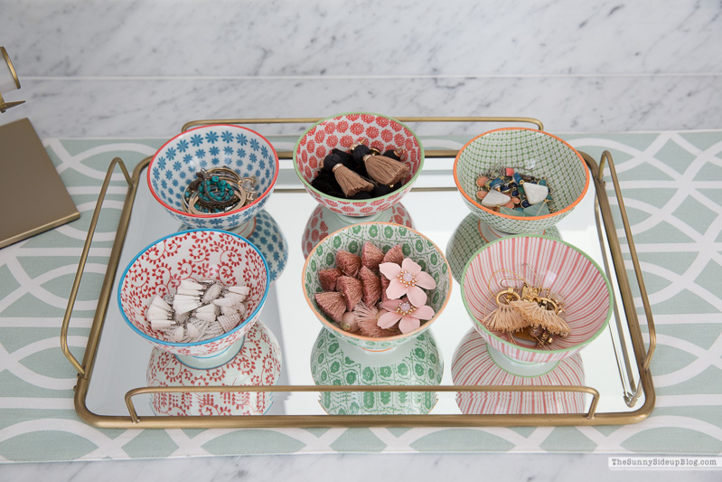 Organized Cupboards and Drawers (Sunny Lifestyles)