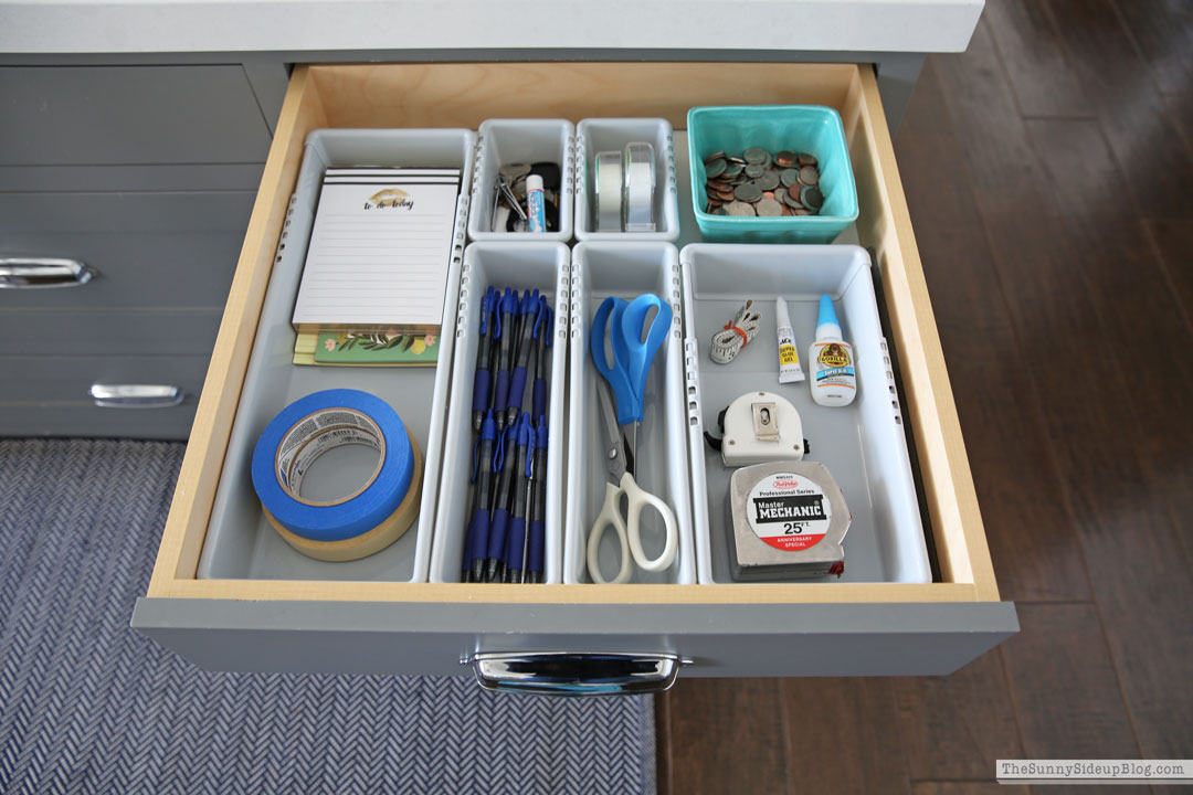Organized Cupboards and Drawers (Sunny Lifestyles)