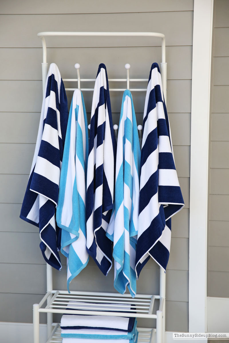 Pool Towel Rack (Sunny Lifestyles)