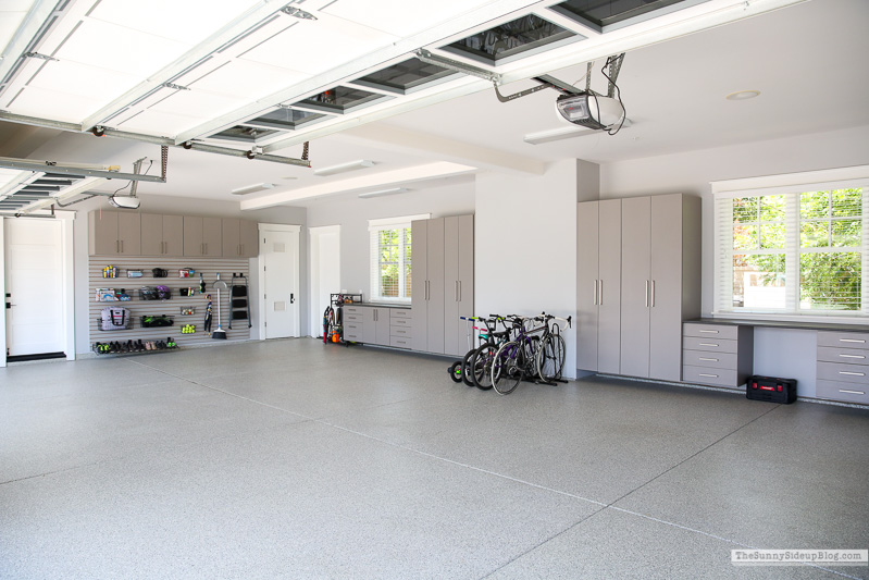 Organized Garage Cupboards (Sunny Lifestyles)