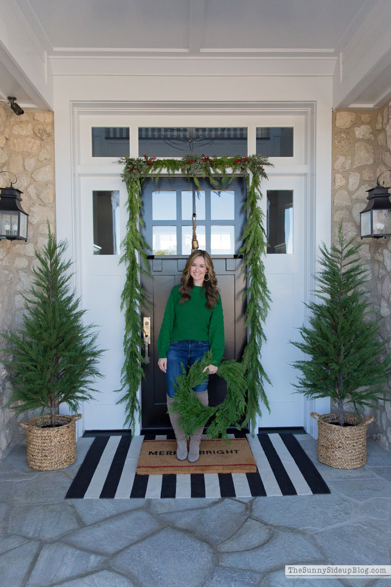 Christmas Favorites (Sunny Lifestyles)