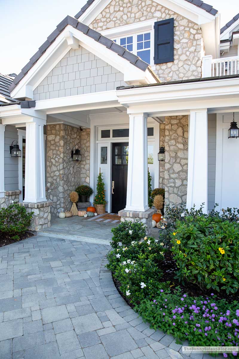 Fall Front Porch (Sunny Lifestyles)