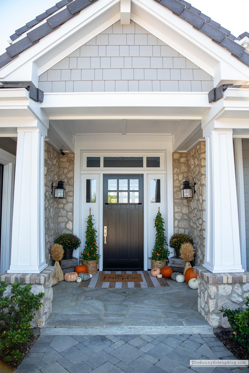 Fall Front Porch (Sunny Lifestyles)
