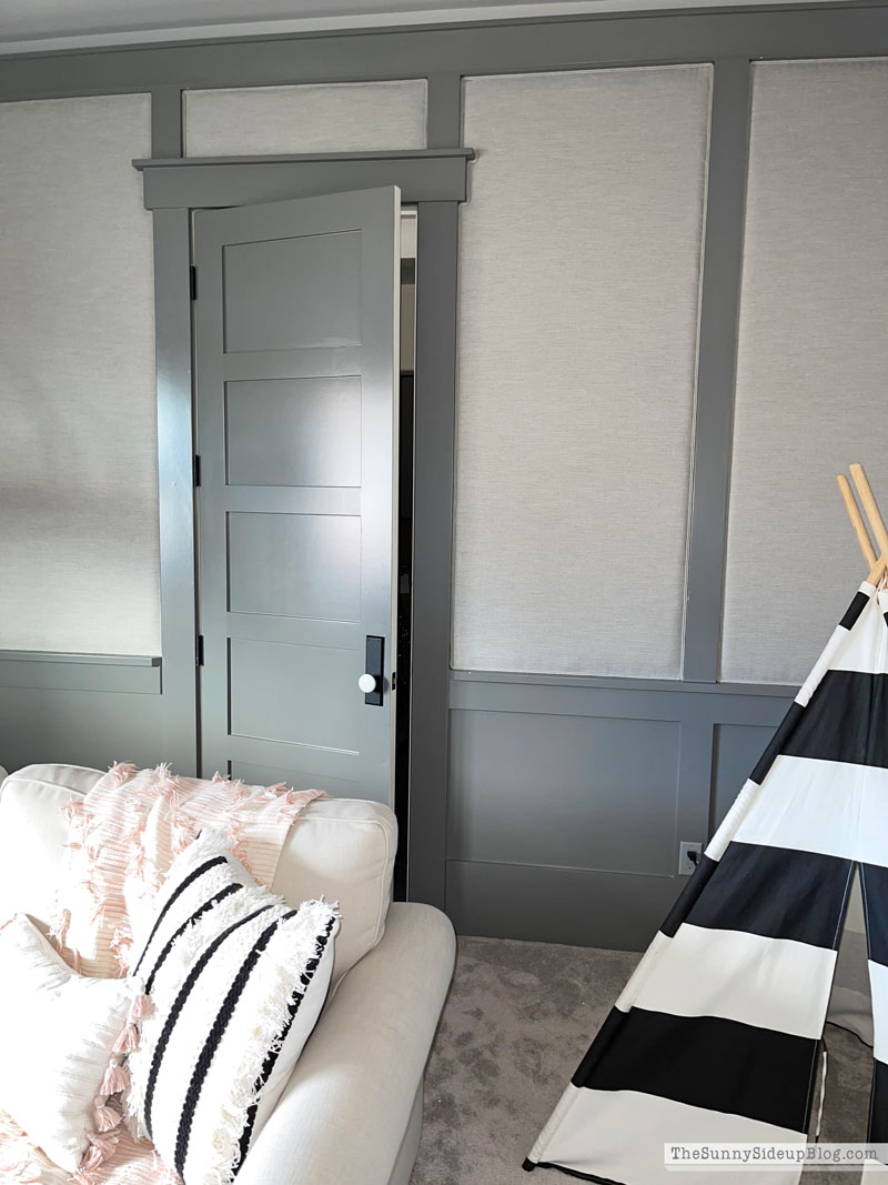 Holiday Decor Storage (Sunny Lifestyles)