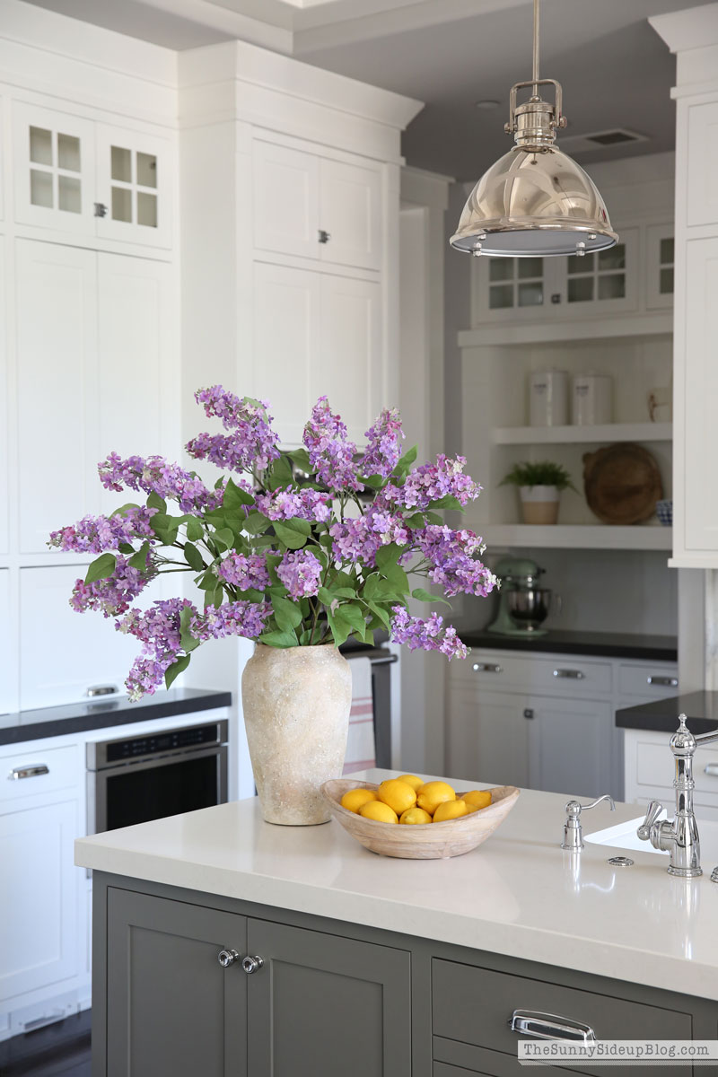 Favorite Faux Flowers (Sunny Lifestyles)