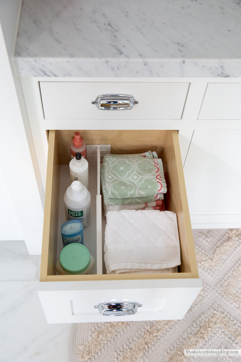 Bathroom Organization Tips (Sunny Lifestyles)