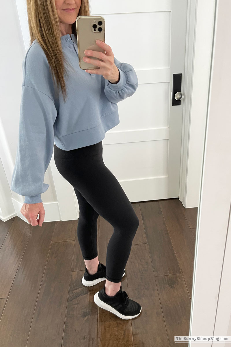 Spring fashion (Sunny Lifestyles)