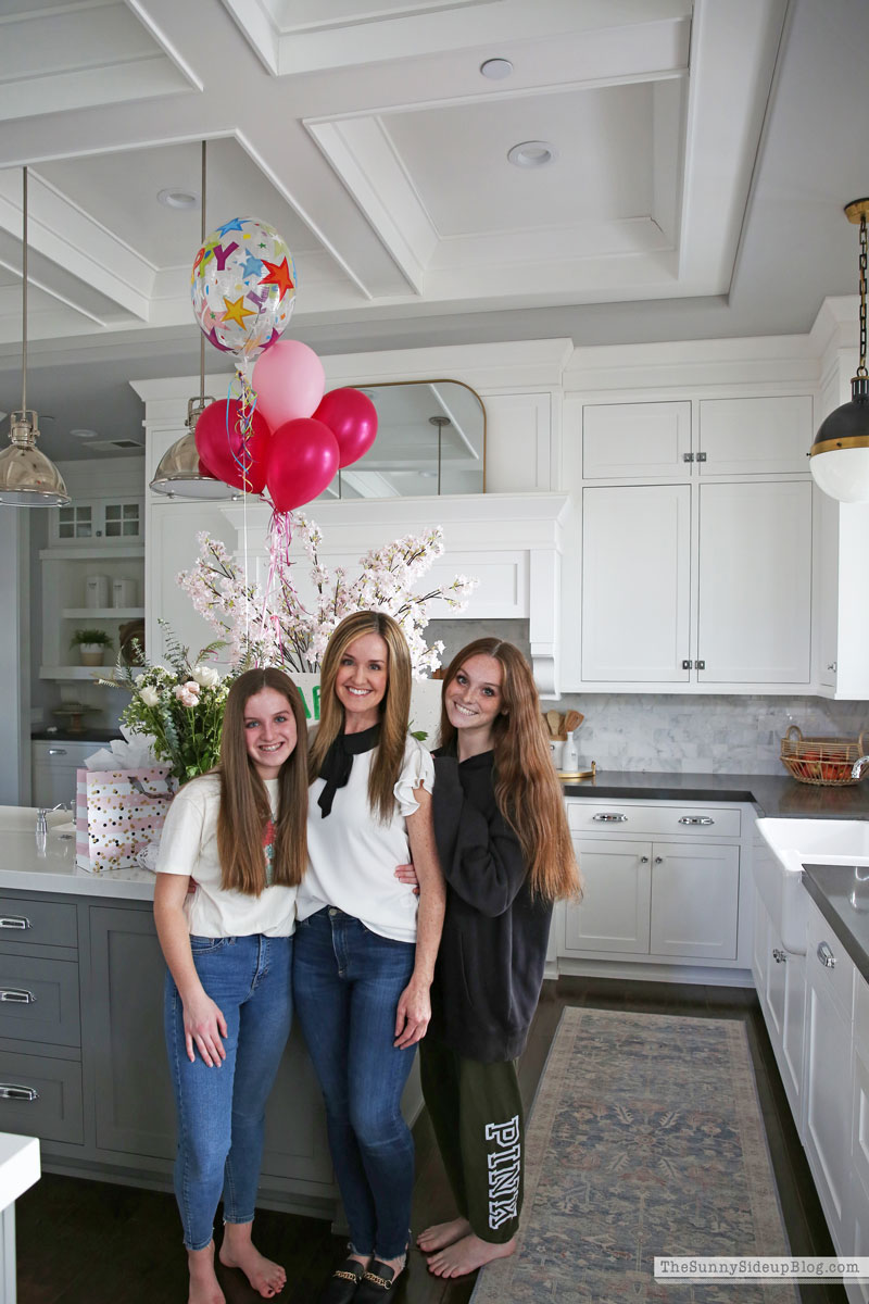 Easter decor and Spring tops! (Sunny Lifestyles)