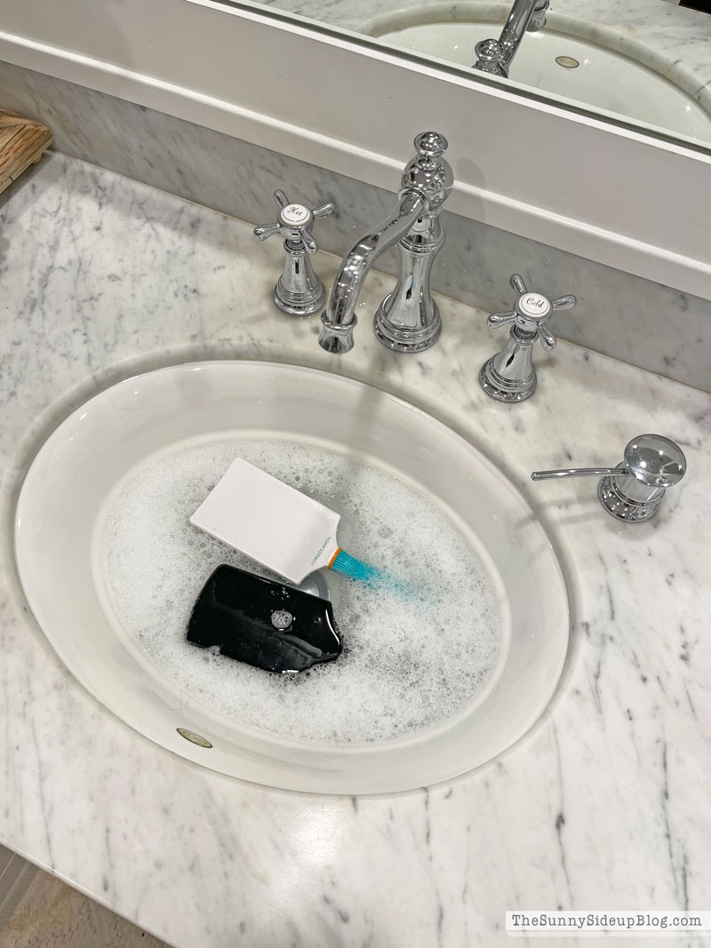 Organized Bathrooms (Sunny Lifestyles)
