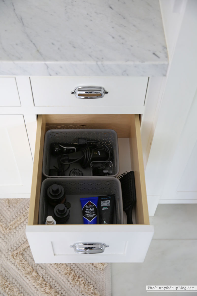 Organized Bathrooms (Sunny Lifestyles)