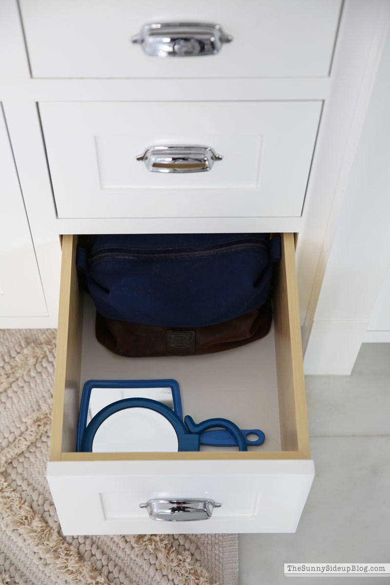 Organized Bathrooms (Sunny Lifestyles)