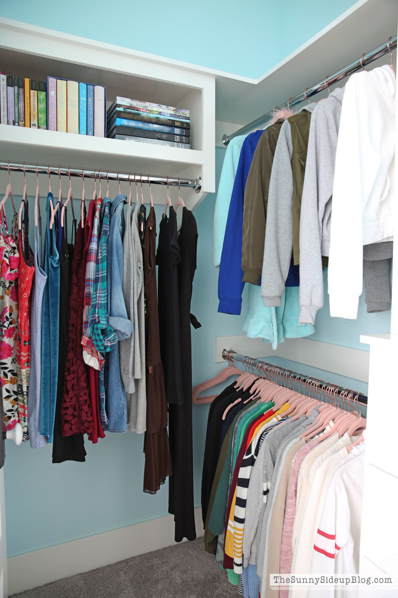 Organized Closets (Sunny Lifestyles)