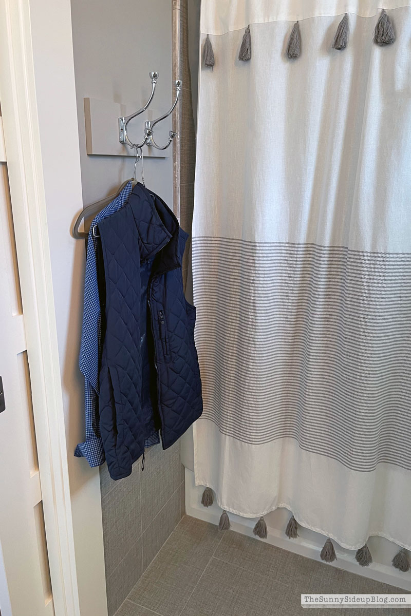 Organized Bathrooms (Sunny Lifestyles)