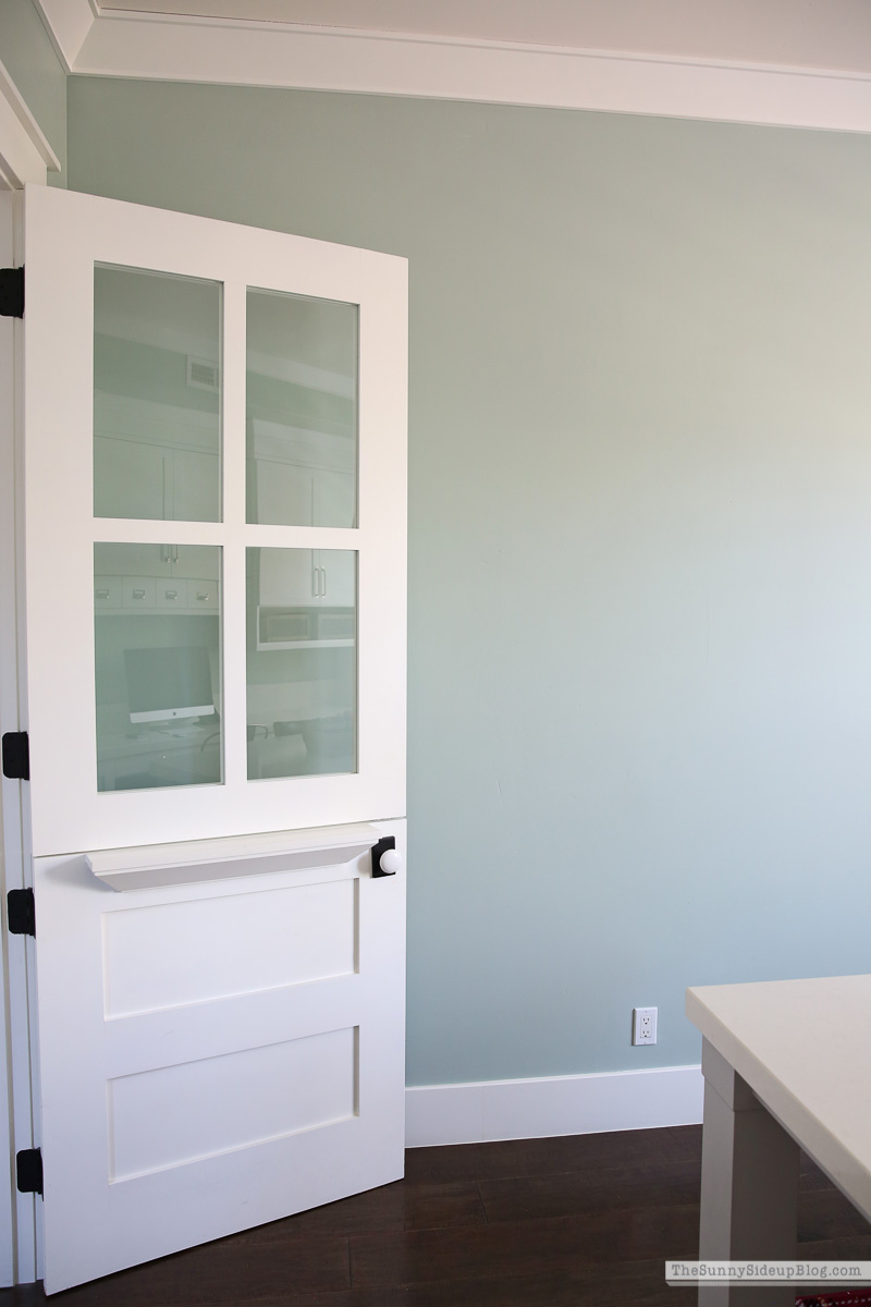 Office paint/decor (Sunny Lifestyles)