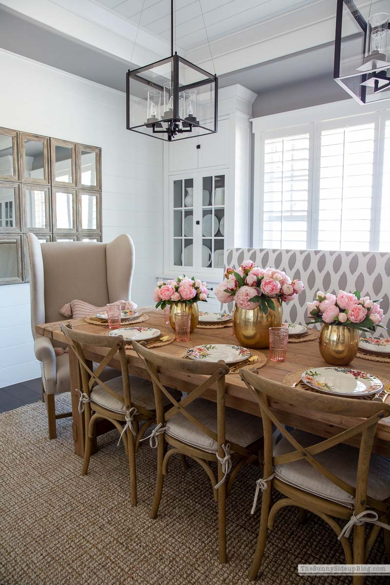 Spring/Summer Tablescape (Sunny Lifestyles)