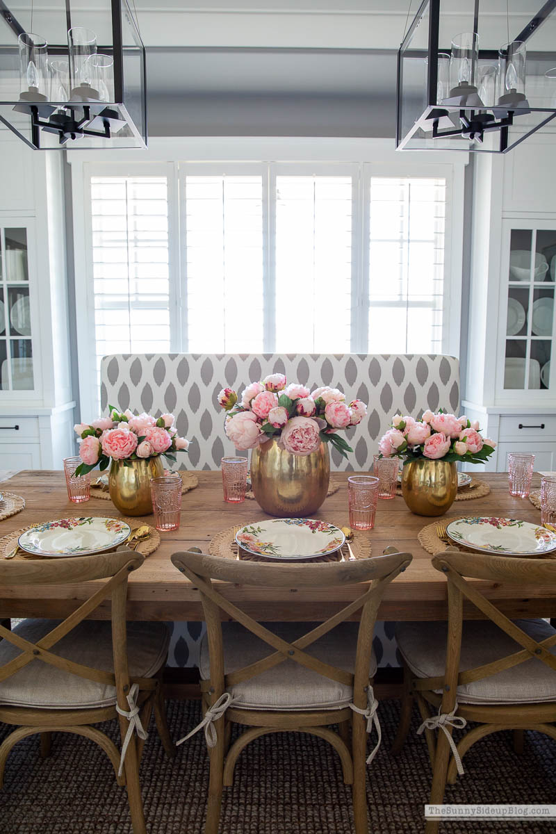 Spring/Summer Tablescape (Sunny Lifestyles)