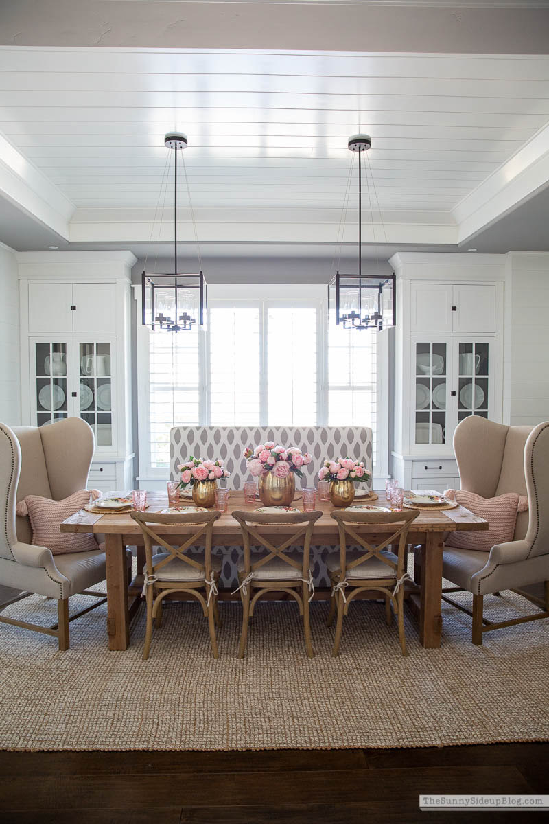 Spring/Summer Tablescape (Sunny Lifestyles)