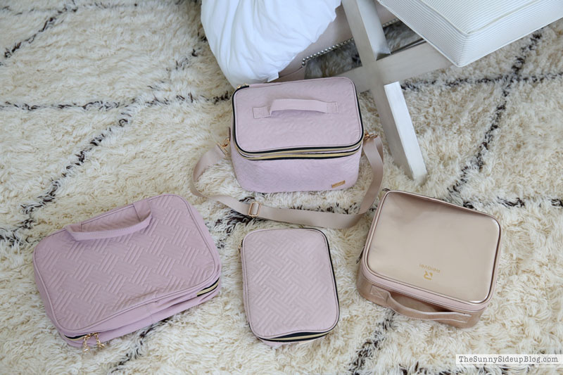 Travel bags/Amazon Prime (Sunny Lifestyles)
