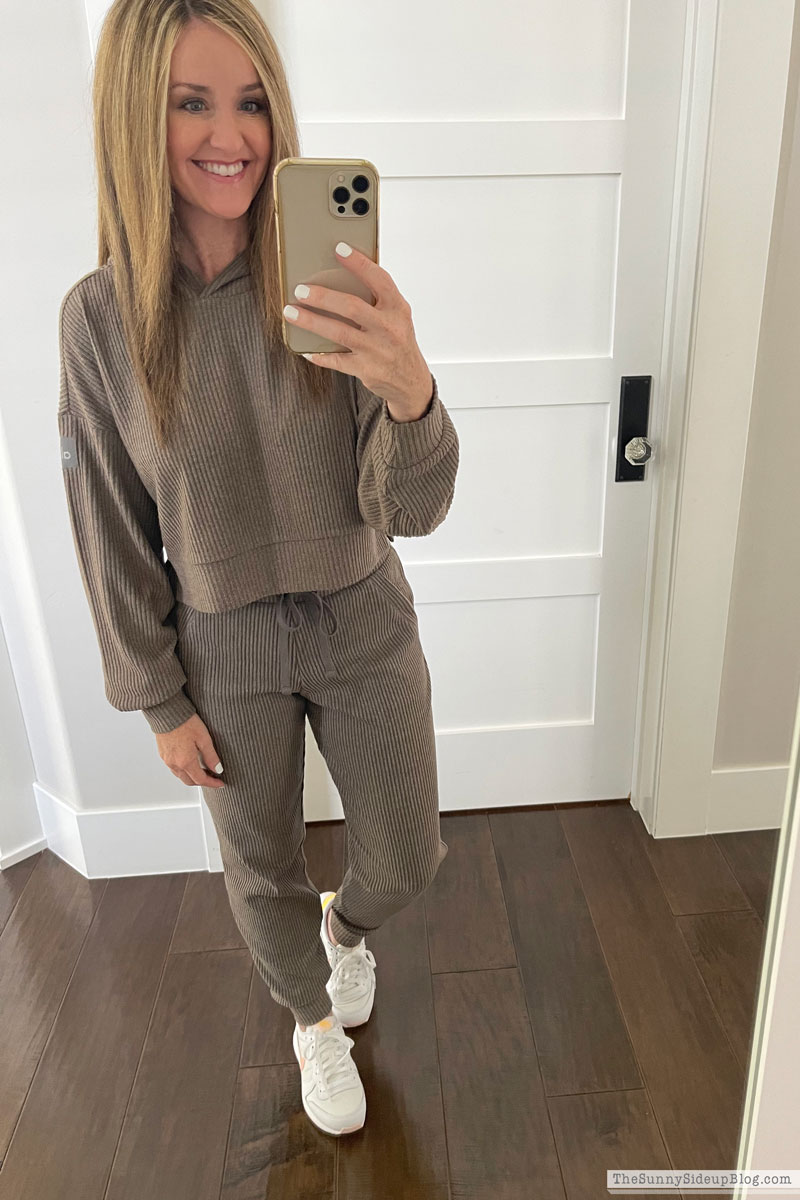 Home and Fashion sale favorites (Sunny Lifestyles)