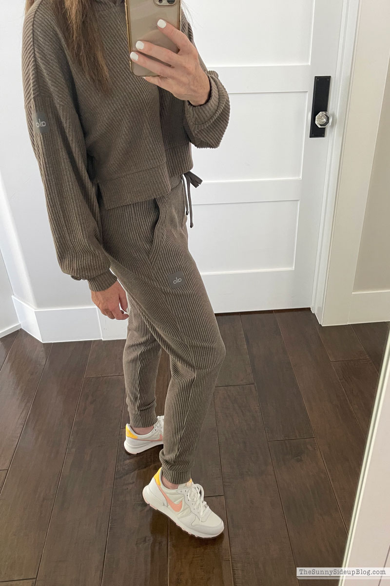 Home and Fashion sale favorites (Sunny Lifestyles)