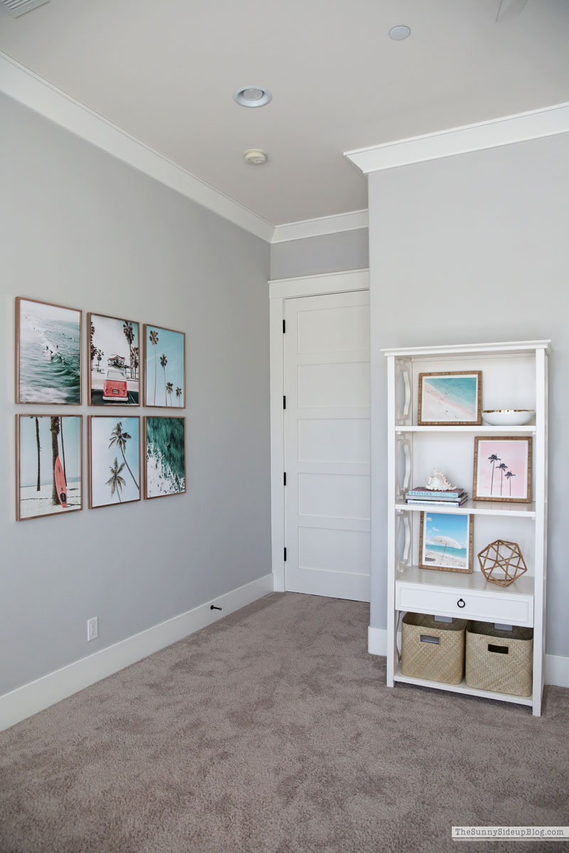 Teen girl bedroom update (Sunny Lifestyles)