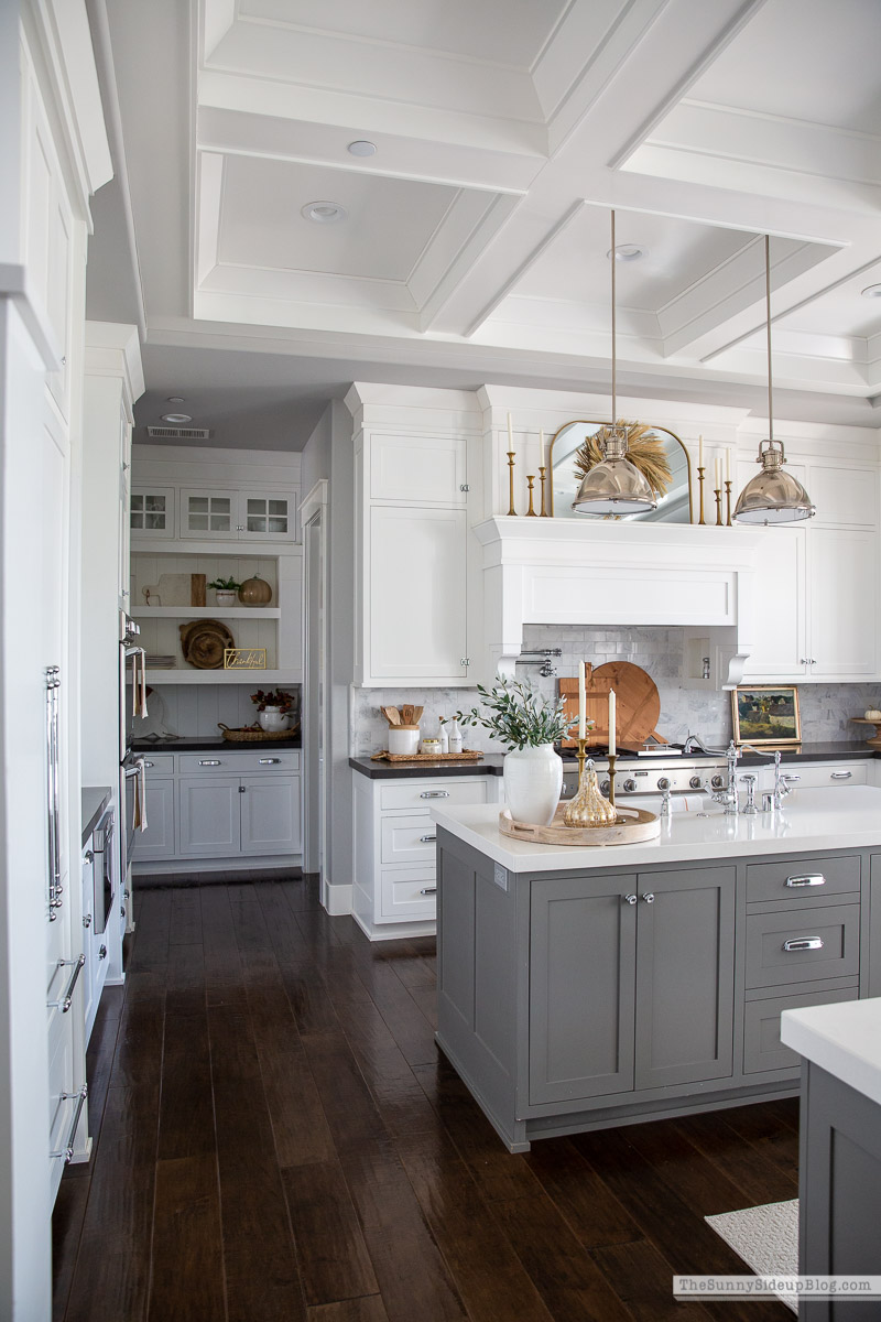 Fall Kitchen (Sunny Lifestyles)