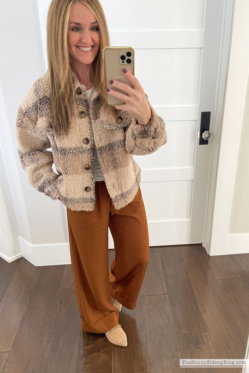 Fall clothes (Sunny Lifestyles)