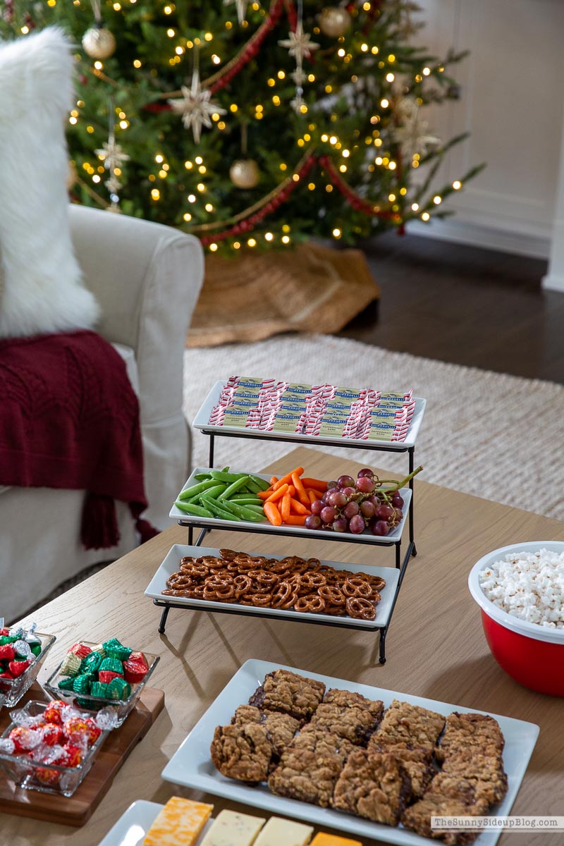 Holiday Treats (Sunny Lifestyles)