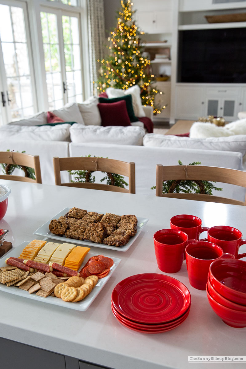 Holiday Treats (Sunny Lifestyles)