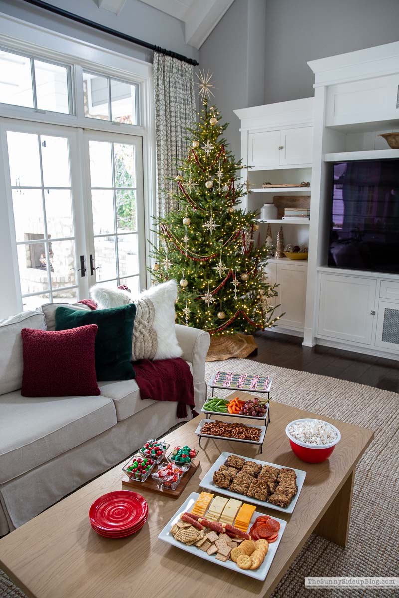 Holiday Treats (Sunny Lifestyles)