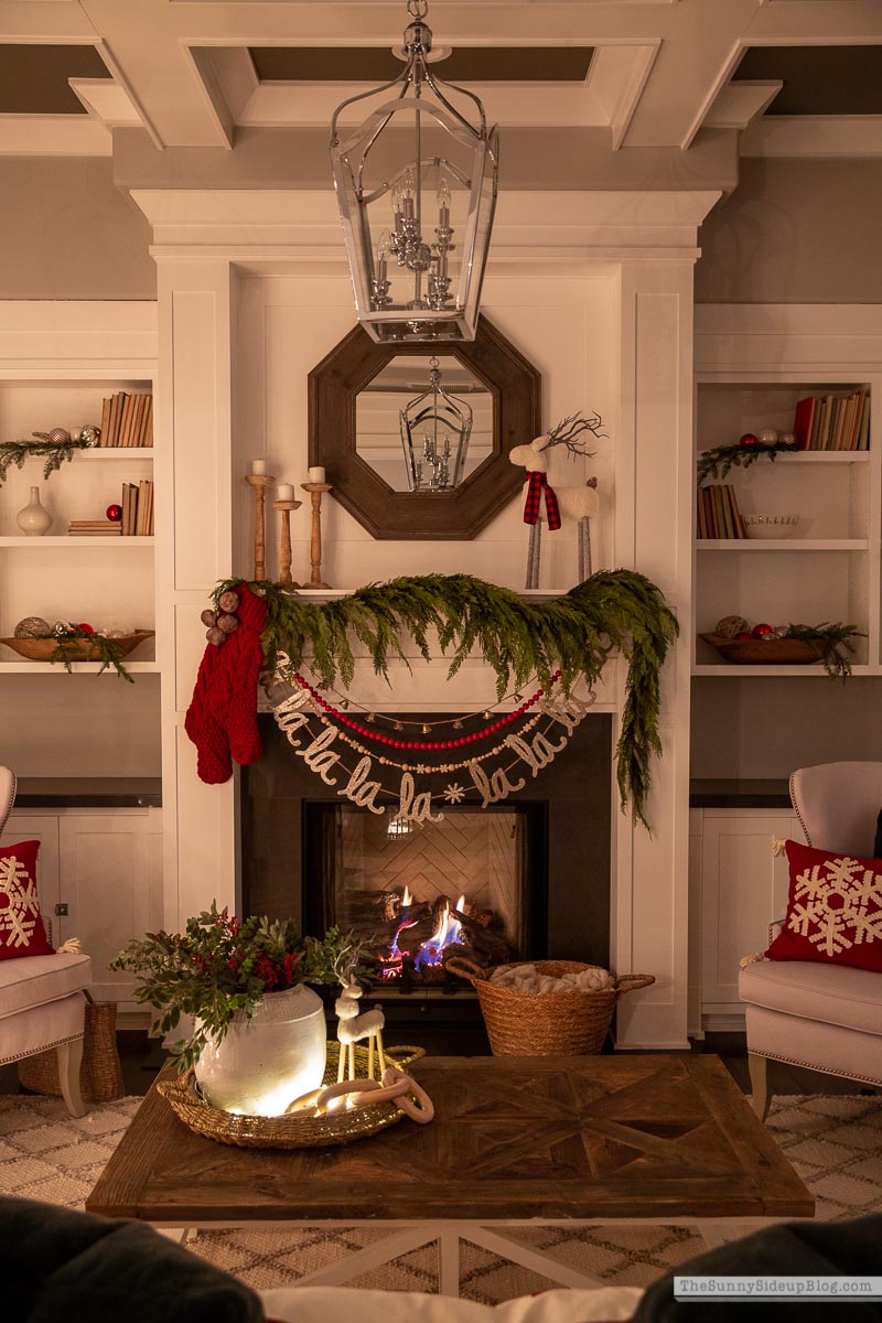 Christmas Living Room (Sunny Lifestyles)