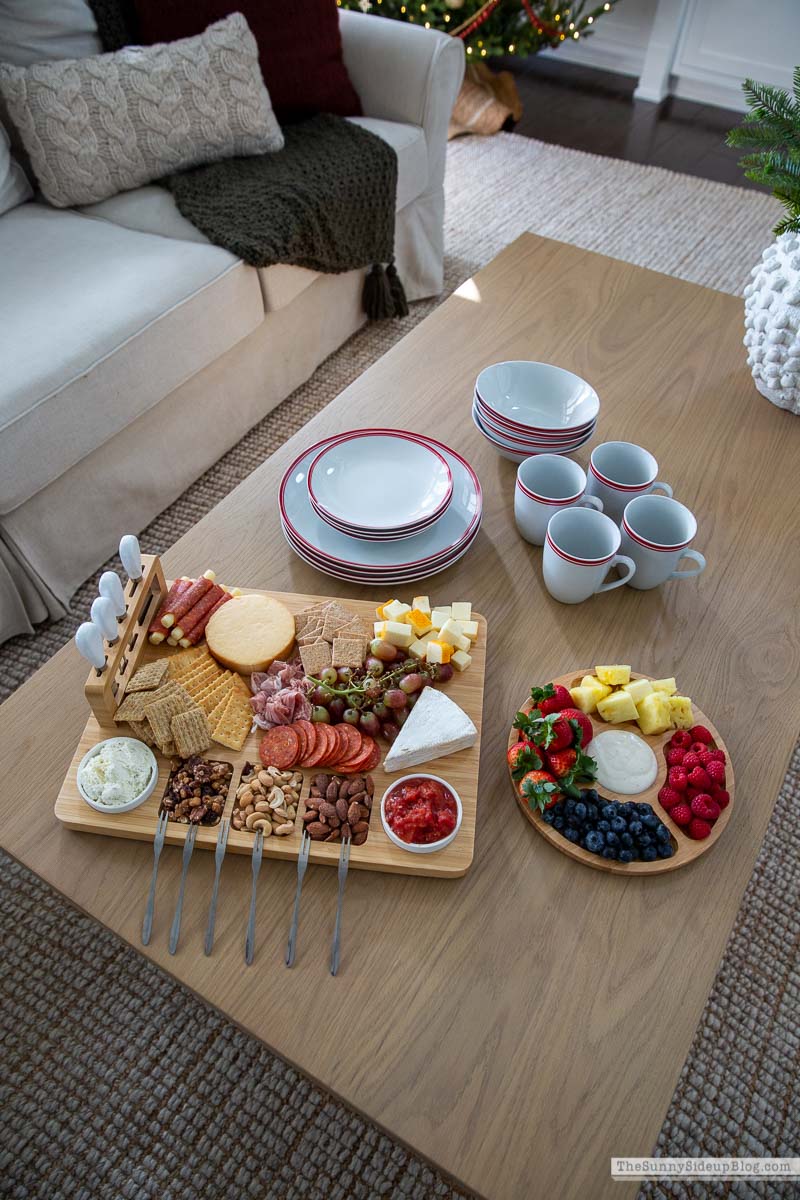 Holiday Snacks (Sunny Lifestyles)