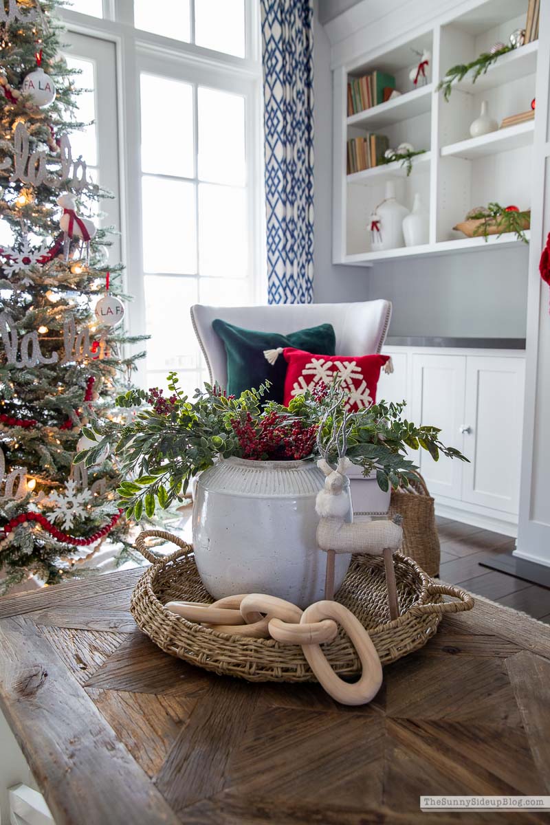 Christmas Living Room (Sunny Lifestyles)