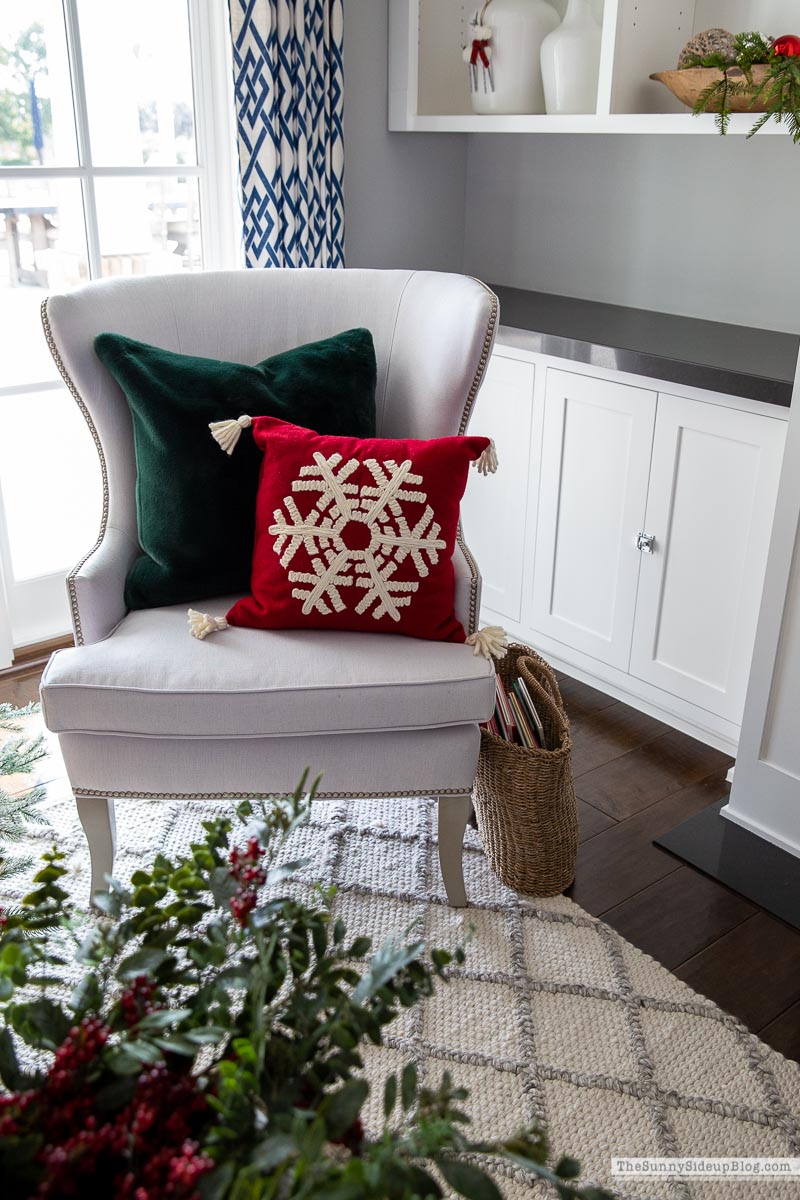 Christmas Living Room (Sunny Lifestyles)