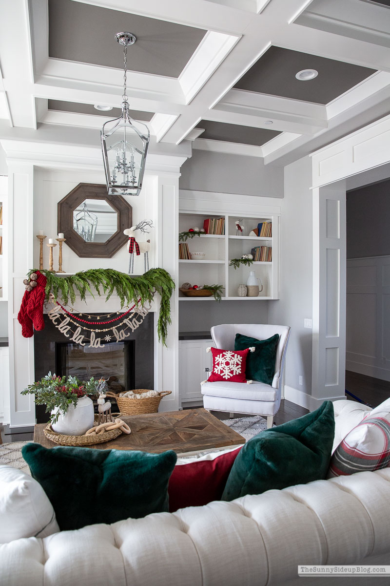 Christmas Living Room (Sunny Lifestyles)