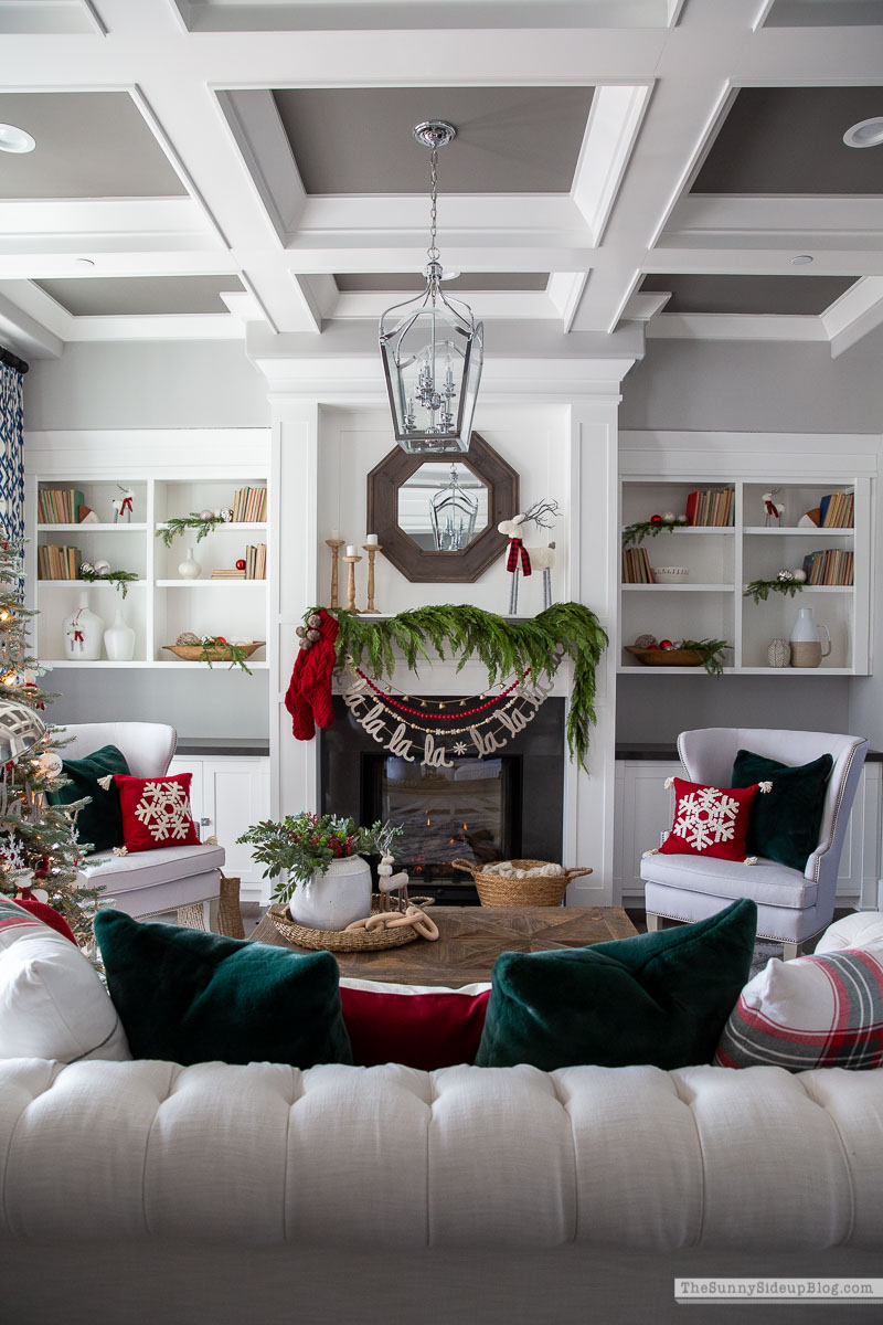Christmas Living Room (Sunny Lifestyles)