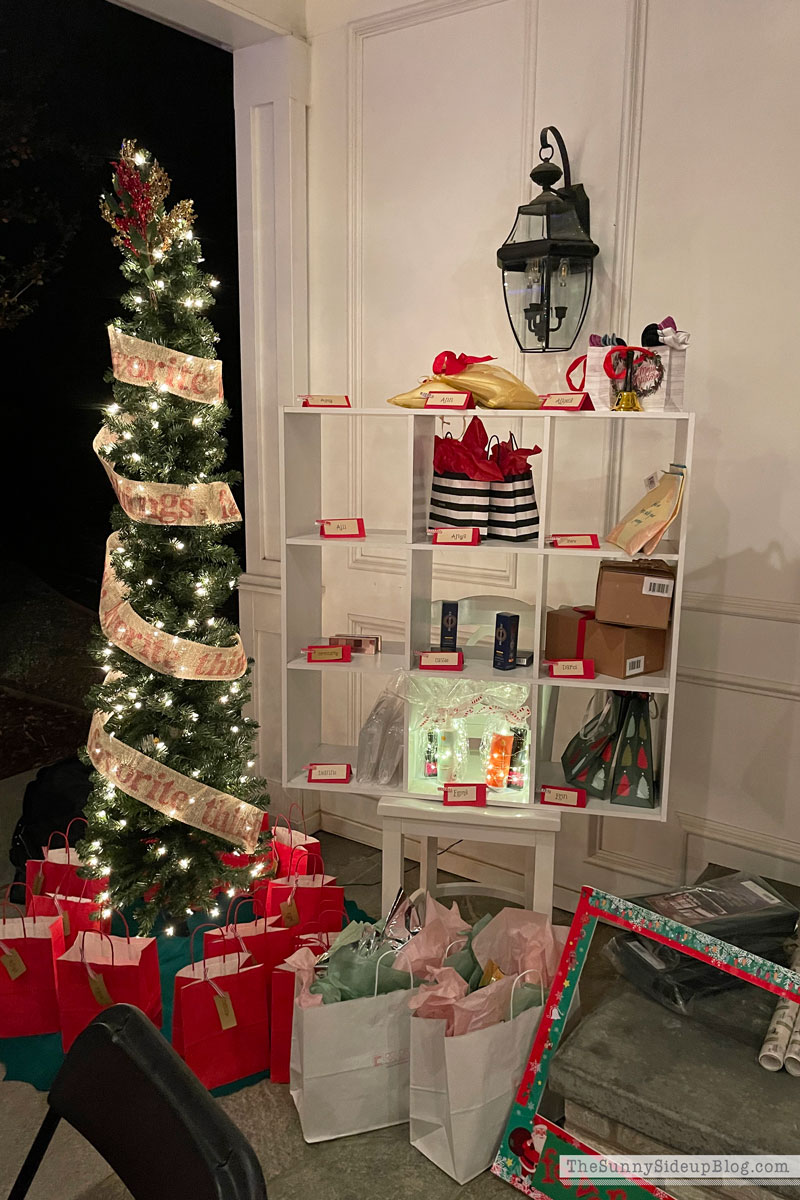 Favorite Things Party & Gift Ideas (Sunny Lifestyles)