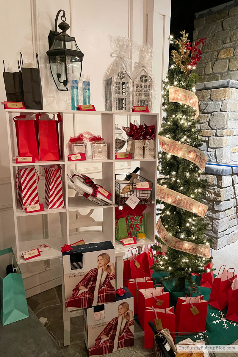 Favorite Things Party & Gift Ideas (Sunny Lifestyles)