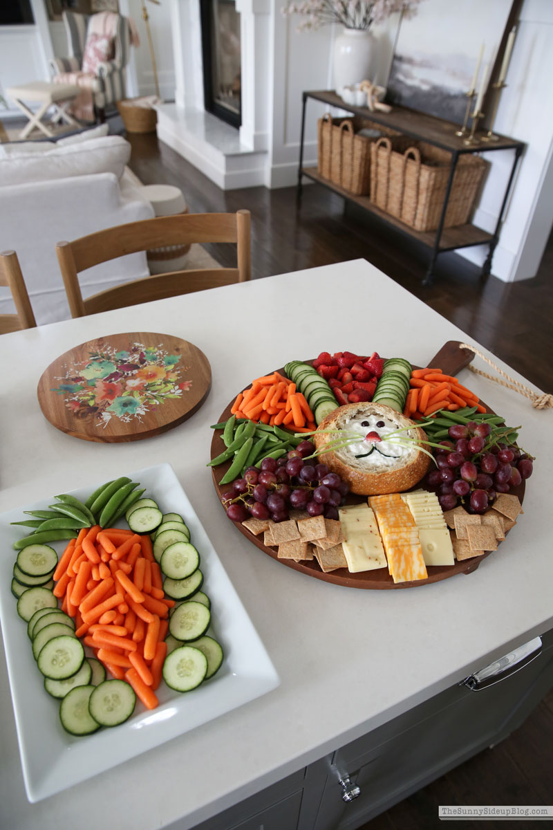 Easter platters and treats (Sunny Lifestyles)