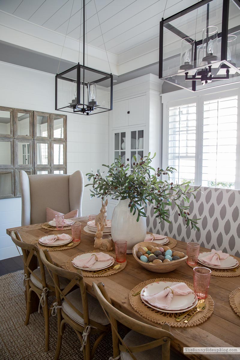 Easter Table (Sunny Lifestyles)