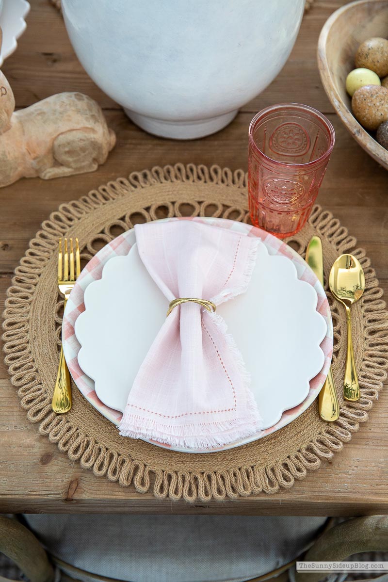 Easter Table (Sunny Lifestyles)