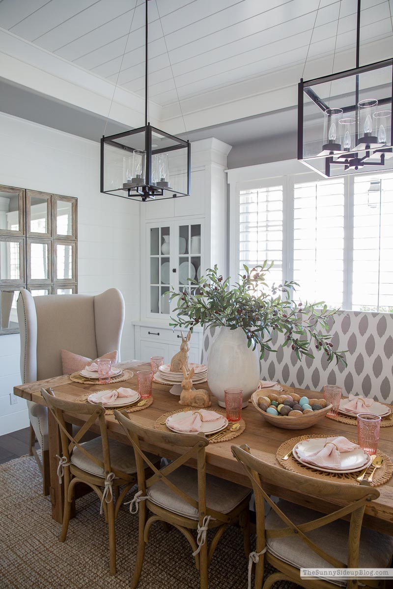 Easter Table (Sunny Lifestyles)