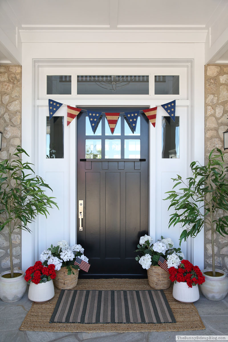 4th of July Porch (Sunny Lifestyles)