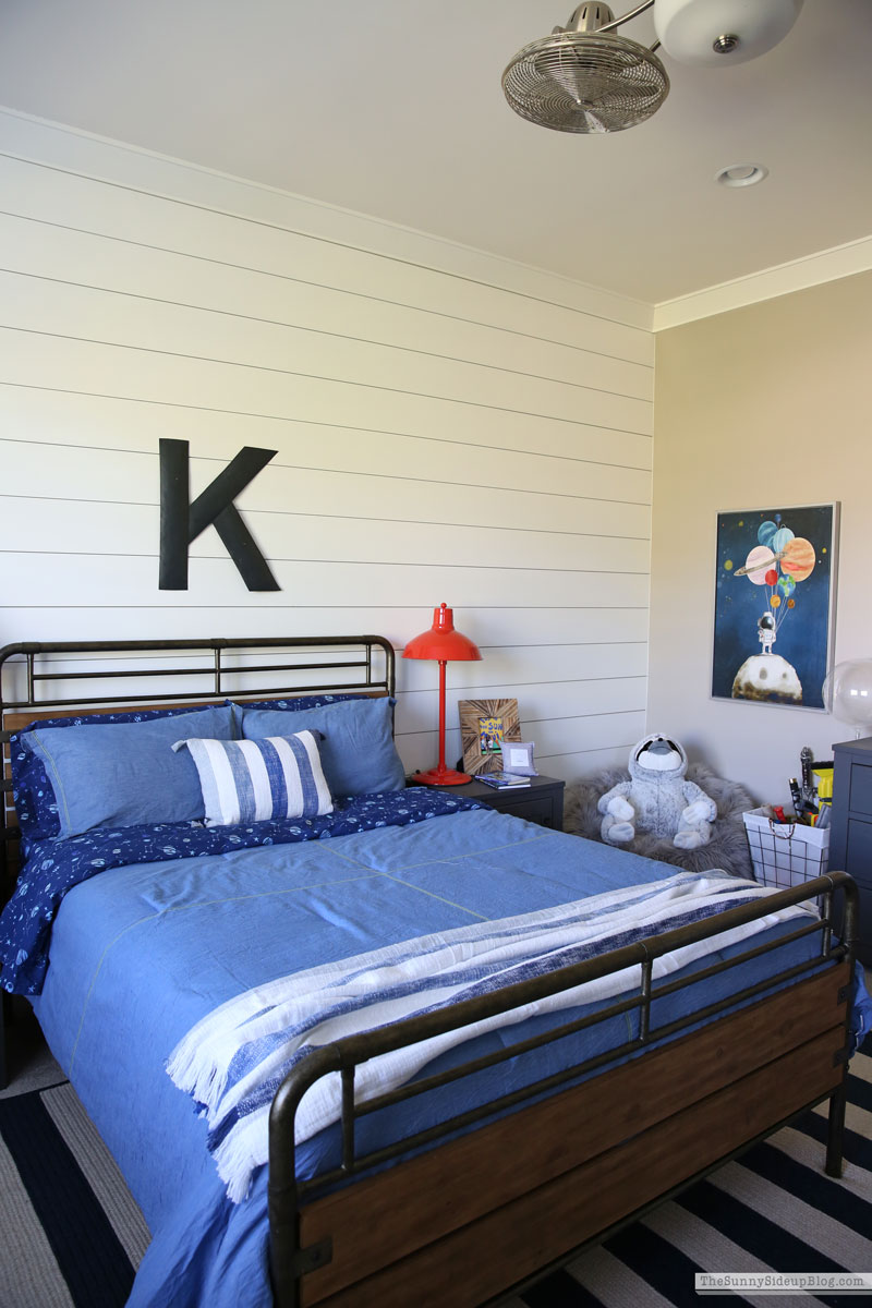 Boys Summer Bedroom (Sunny Lifestyles)